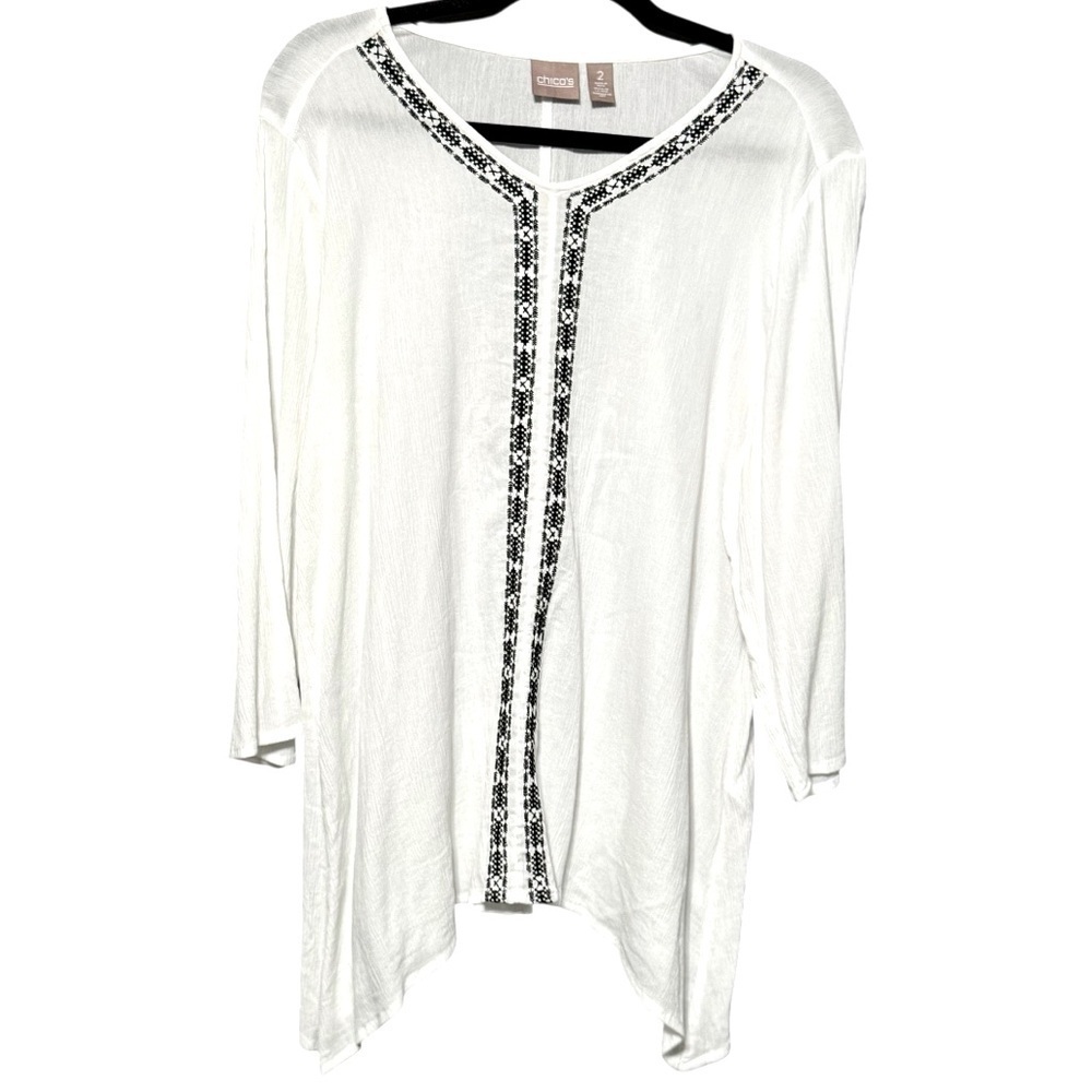Chico’s Embroidered Crinkle Gauzy 3/4 Sleeve Lightweight Sharkbite Hem White Top